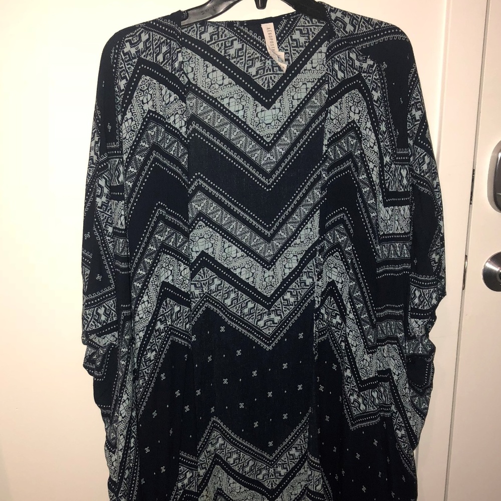 Aeropostale Patterned Kimono